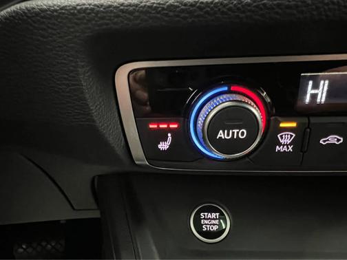 2021 Audi Q3 S line Premium