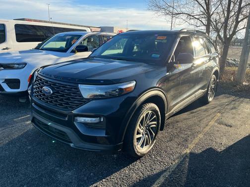 2022 Ford Explorer ST-Line