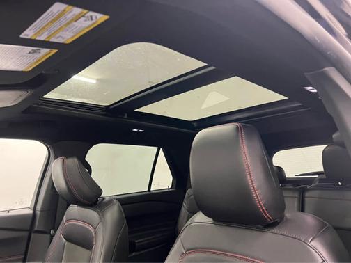 Agate Black 2022 Ford Explorer ST-Line