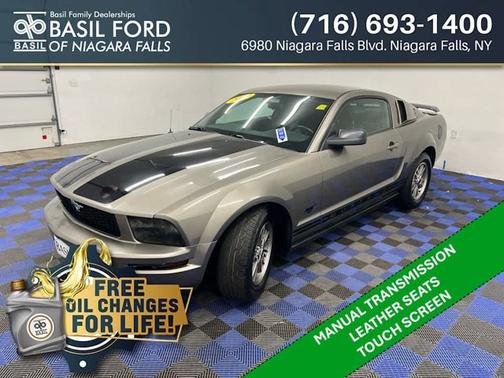 2005 Ford Mustang Deluxe