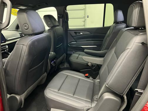 2024 Chevrolet Traverse AWD LT