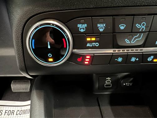 Carbonized Gray Metallic 2024 Ford Escape Active