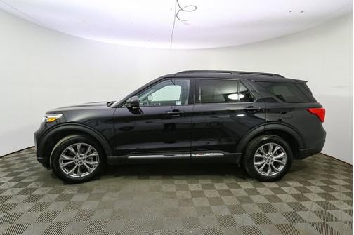 Agate Black Metallic 2024 Ford Explorer XLT