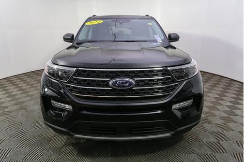 Agate Black Metallic 2024 Ford Explorer XLT