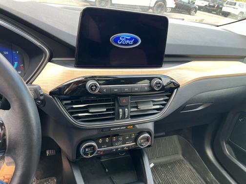 Rapid Red Metallic Tinted Clearcoat 2021 Ford Escape Titanium Hybrid