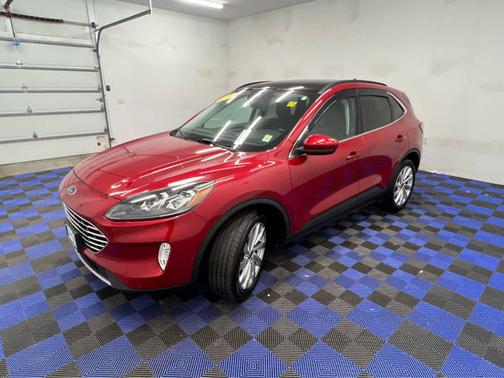 Rapid Red Metallic Tinted Clearcoat 2021 Ford Escape Titanium Hybrid