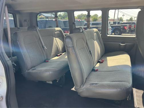 Summit White 2020 Chevrolet Express 2500 LT