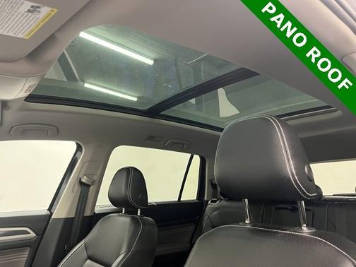 2023 Volkswagen Atlas 3.6L V6 SEL R-Line Black