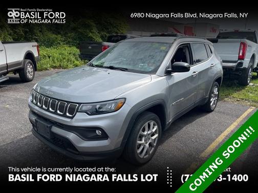 2022 Jeep Compass Latitude Lux