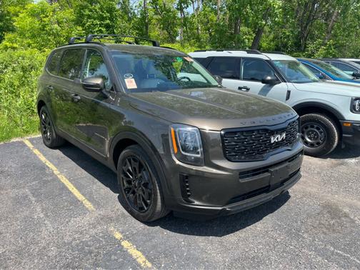 Dark Moss 2022 Kia Telluride EX
