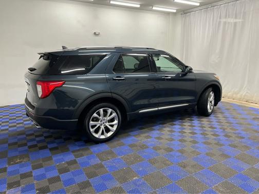 2022 Ford Explorer Platinum