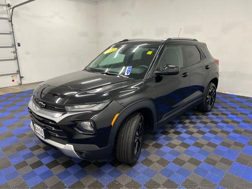 Mosaic Black Metallic 2022 Chevrolet Trailblazer LT