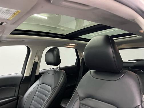 White Platinum Metallic Tri-Coat 2015 Ford Edge SEL