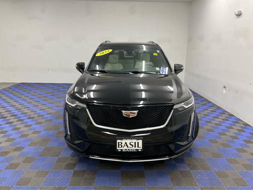 2023 Cadillac XT6 AWD Sport