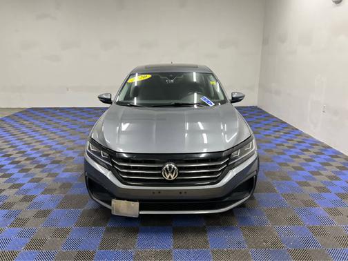 2020 Volkswagen Passat 2.0T R-Line