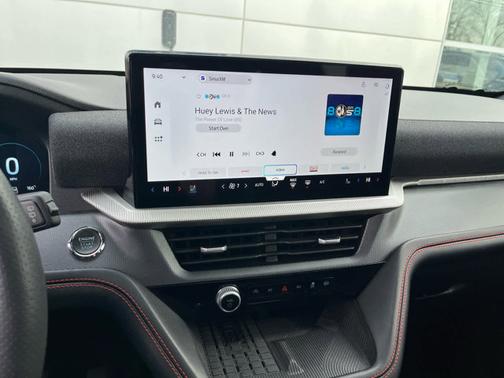 Star White Metallic Tri-Coat 2025 Ford Explorer ST