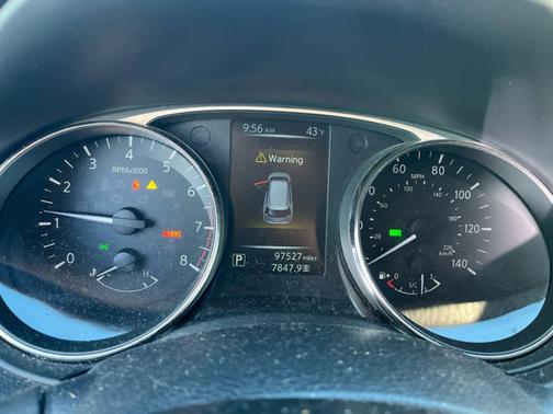 2015 Nissan Rogue SV