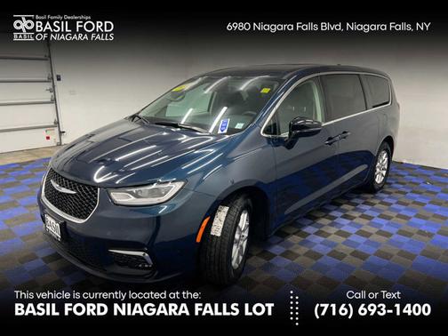 2024 Chrysler Pacifica Touring L