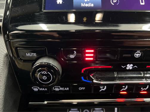 2022 Jeep Grand Cherokee L Altitude