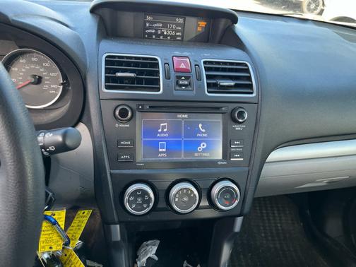 Jasmine Green Metallic 2017 Subaru Forester 2.5i