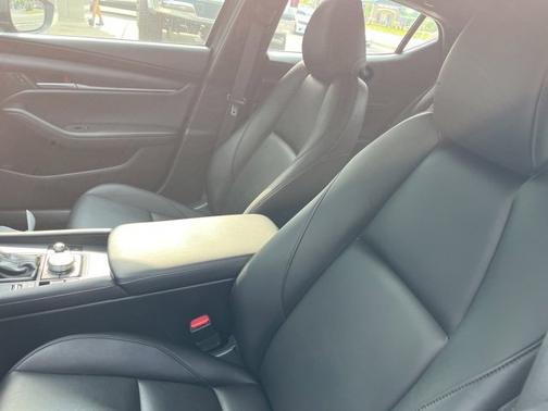 2022 Mazda Mazda3 Select