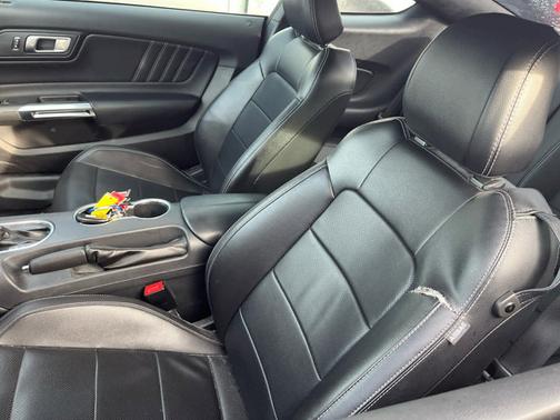 2021 Ford Mustang EcoBoost Premium