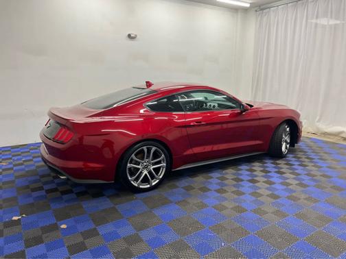 2021 Ford Mustang EcoBoost Premium