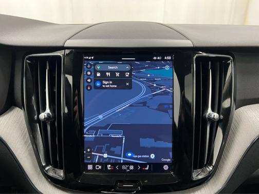 2025 Volvo XC60 Plus