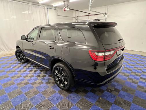 DB Black Clearcoat 2022 Dodge Durango GT