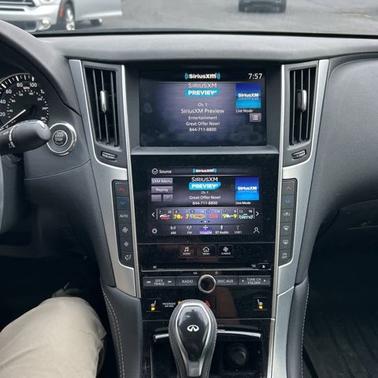 2023 INFINITI Q50 LUXE