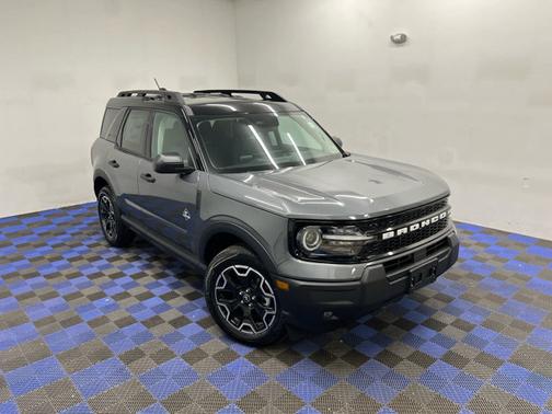 Carbonized Gray Metallic 2026 Ford Bronco Sport Outer Banks