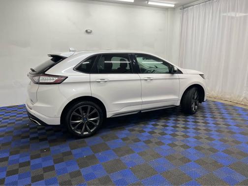 White Platinum Metallic Tri-Coat 2018 Ford Edge Sport