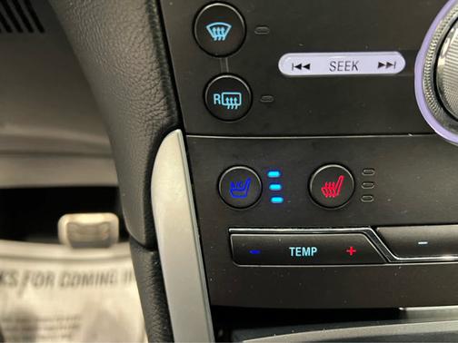 White Platinum Metallic Tri-Coat 2018 Ford Edge Sport