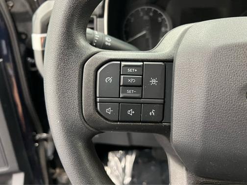 2023 Ford F-150 XL 4WD SuperCrew 5.5 Box