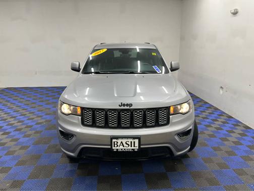 2017 Jeep Grand Cherokee Altitude