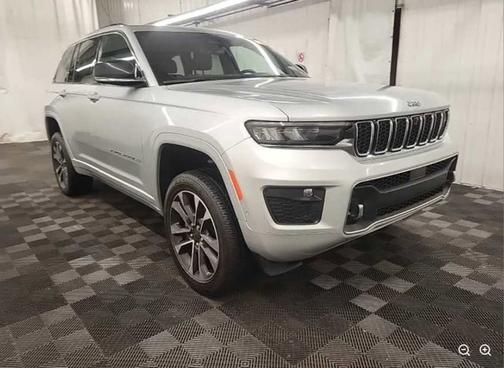 2022 Jeep Grand Cherokee Overland