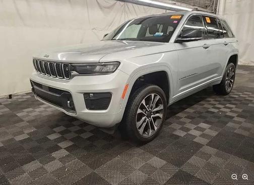 2022 Jeep Grand Cherokee Overland