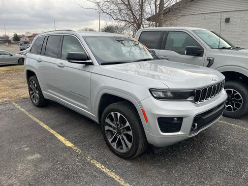 2022 Jeep Grand Cherokee Overland