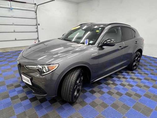 2022 Alfa Romeo Stelvio Veloce