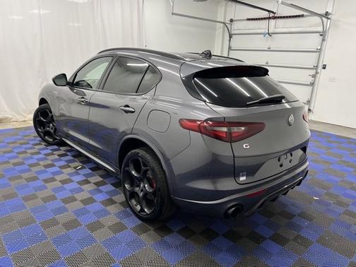 2022 Alfa Romeo Stelvio Veloce