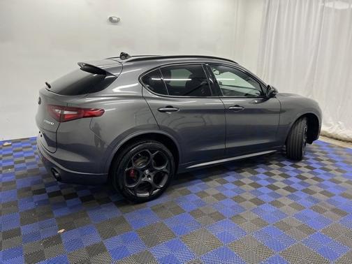 2022 Alfa Romeo Stelvio Veloce