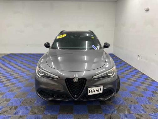 2022 Alfa Romeo Stelvio Veloce