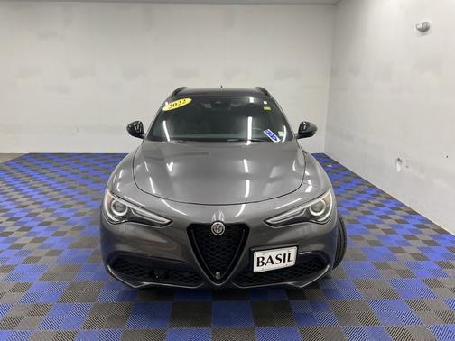 2022 Alfa Romeo Stelvio Veloce