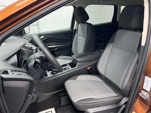 Canyon Ridge Metallic 2017 Ford Escape SE