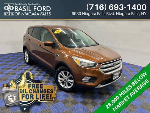 Canyon Ridge Metallic 2017 Ford Escape SE