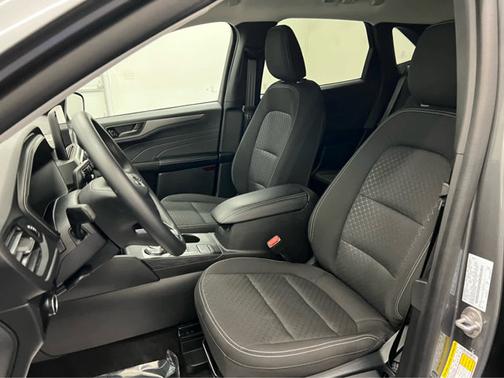 Carbonized Gray Metallic 2025 Ford Escape Active