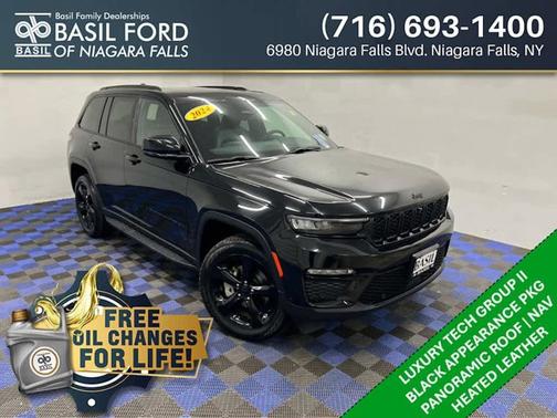Diamond Black Crystal Pearlcoat 2024 Jeep Grand Cherokee Limited