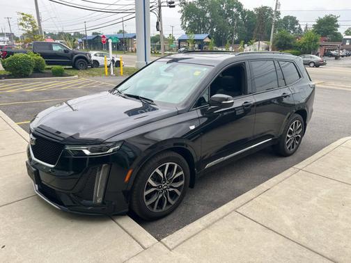 2021 Cadillac XT6 Sport