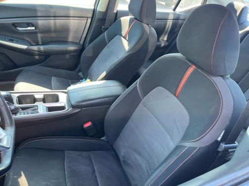 Super Black 2020 Nissan Sentra SR