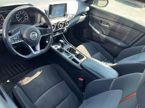 Super Black 2020 Nissan Sentra SR